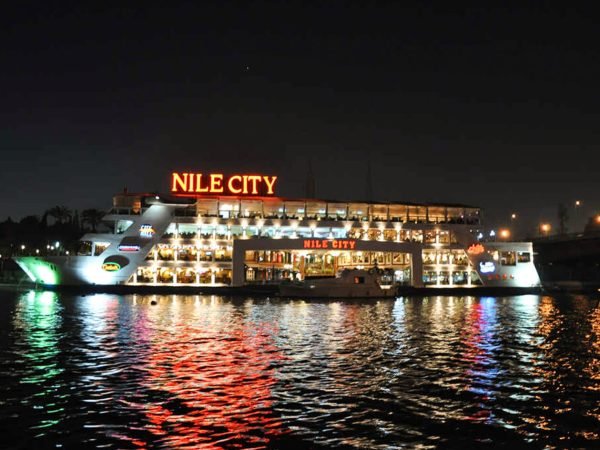 Great-photo-of-a-cruise-on-the-Nile-River
