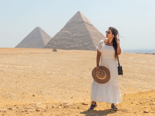 A-wonderful-picture-of-a-tourist-in-front-of-the-pyramids