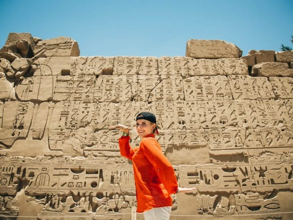 A-wonderful-picture-of-a-tourist-in-Luxor-Temple